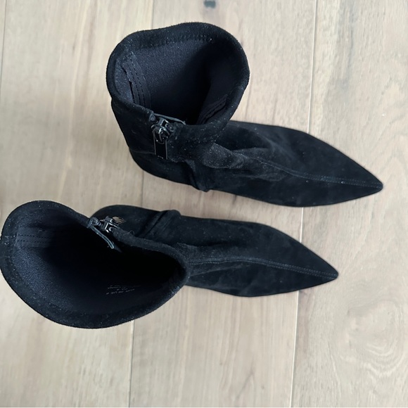 & Other Stories Pointy Sock Booties in Black Suede 38 - Picture 6 of 12